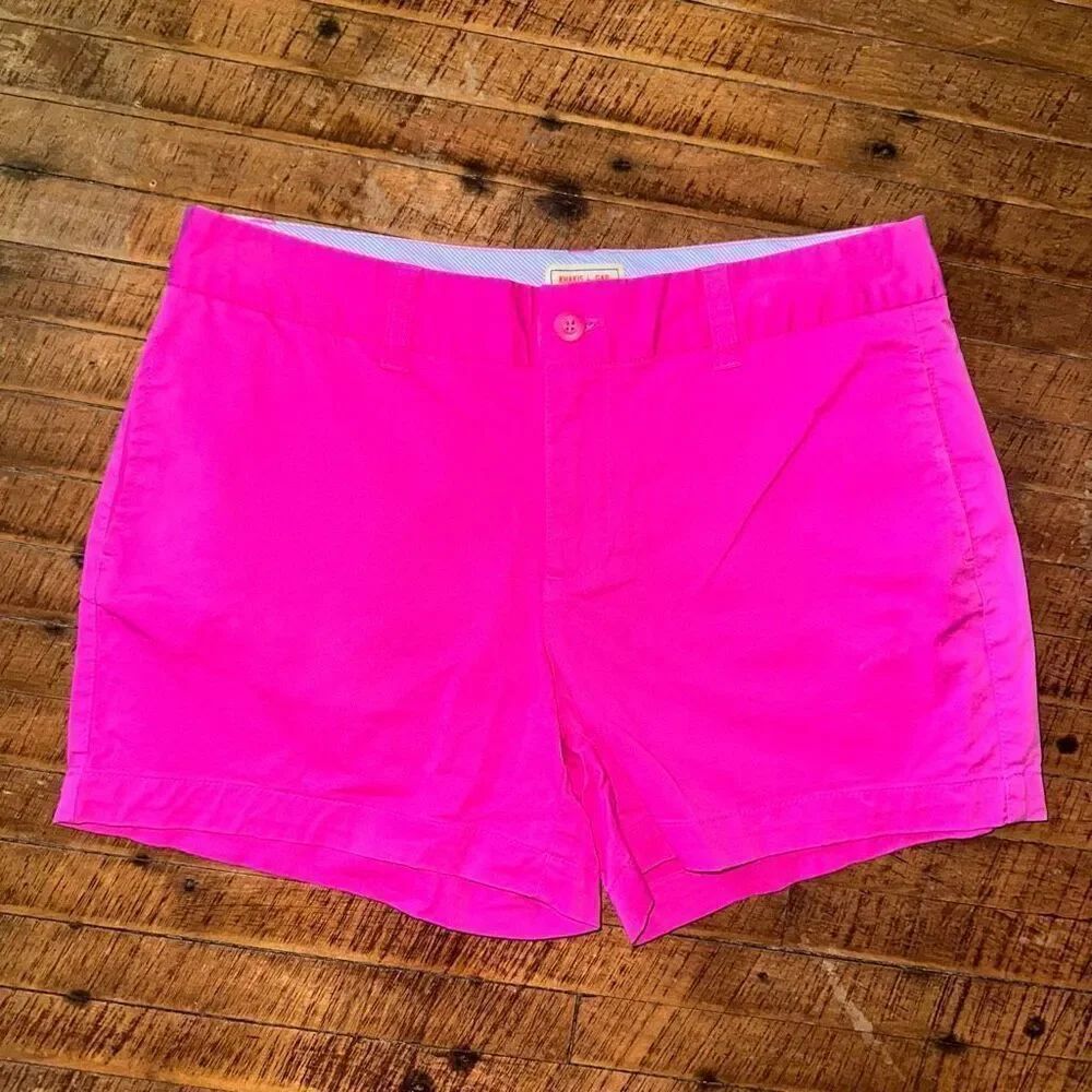 Gap Khakis barbiecore pink 4 inch size 4 flat front shorts